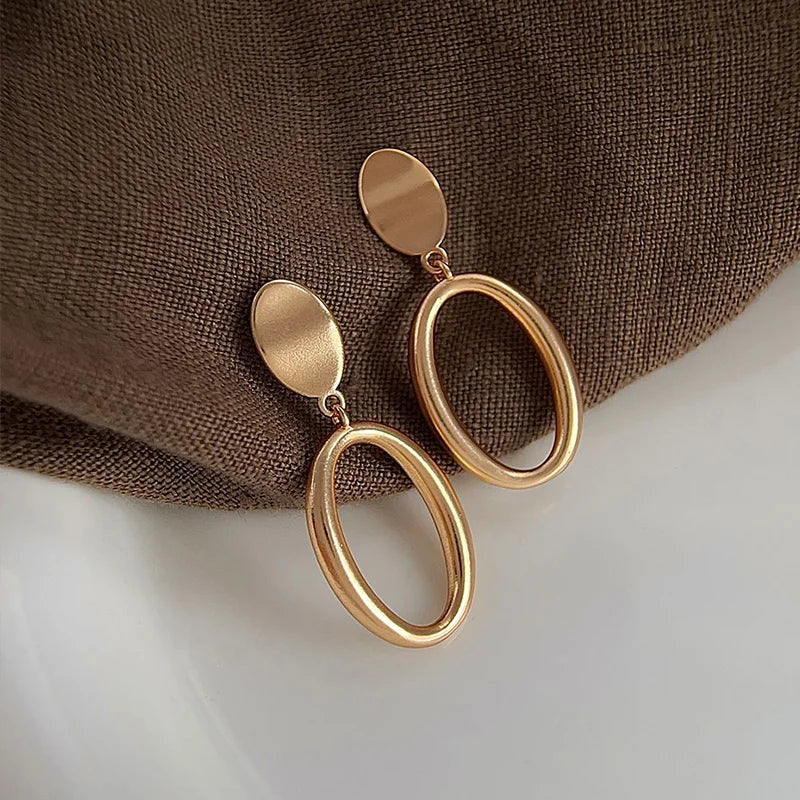 Needle Elegant Drop Earrings