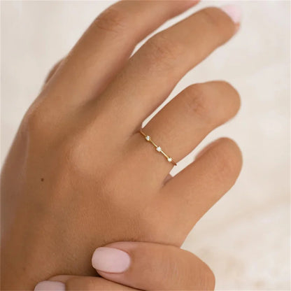 Round Cut CZ Engagement Ring